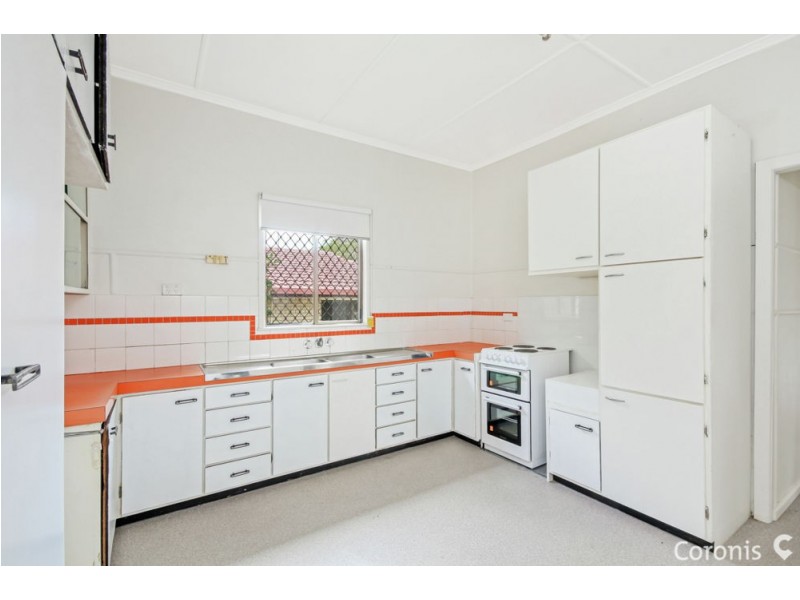 4 Bowman Road, Caloundra QLD 4551