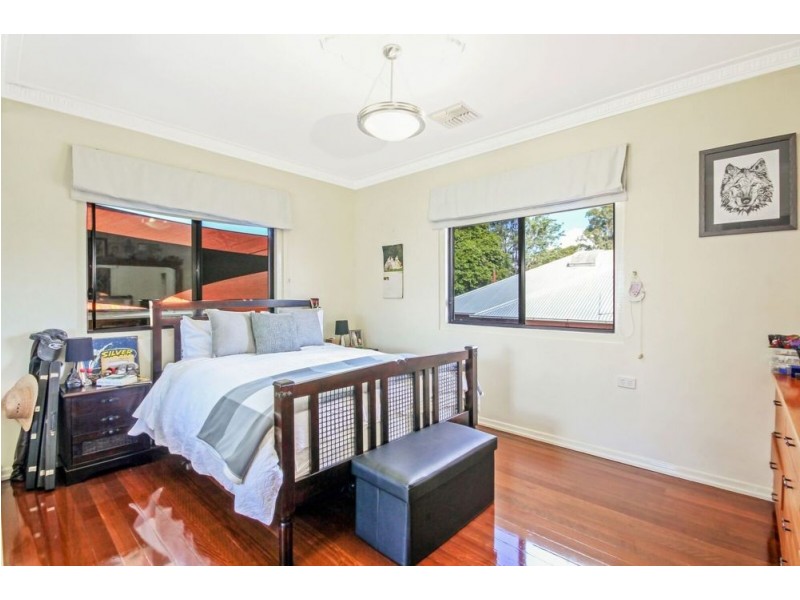 124 Marshall Road, Holland Park West QLD 4121