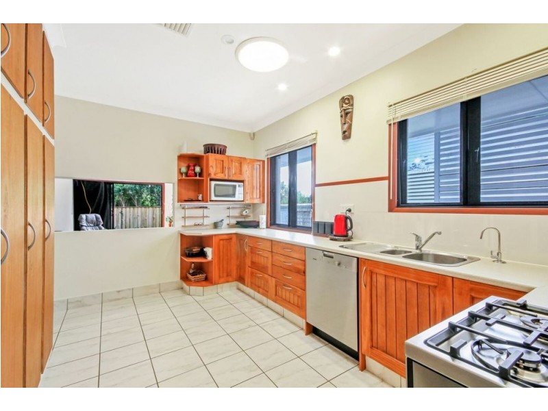 124 Marshall Road, Holland Park West QLD 4121
