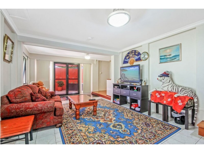 124 Marshall Road, Holland Park West QLD 4121