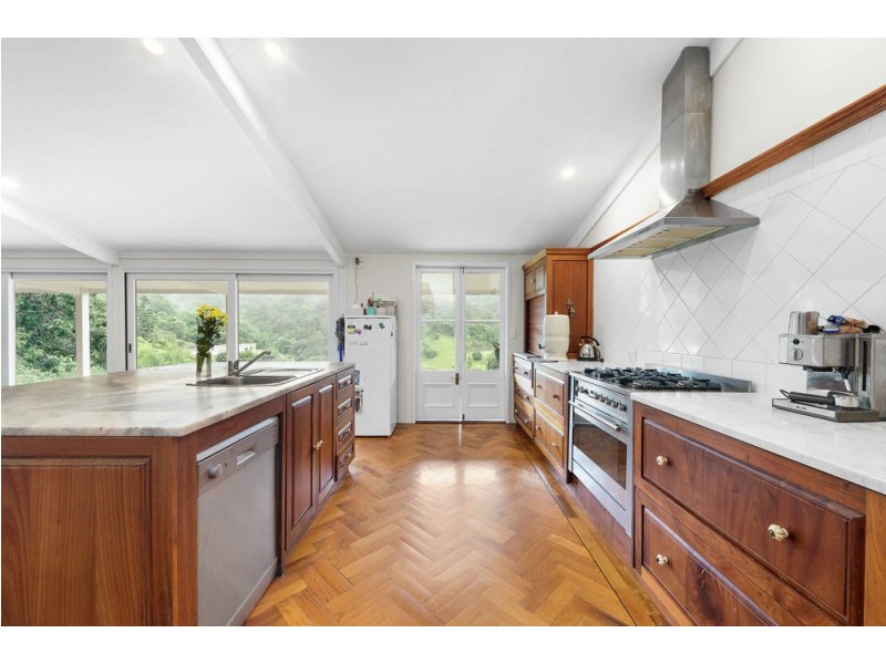 607F Upper Brookfield Road, Upper Brookfield QLD 4069