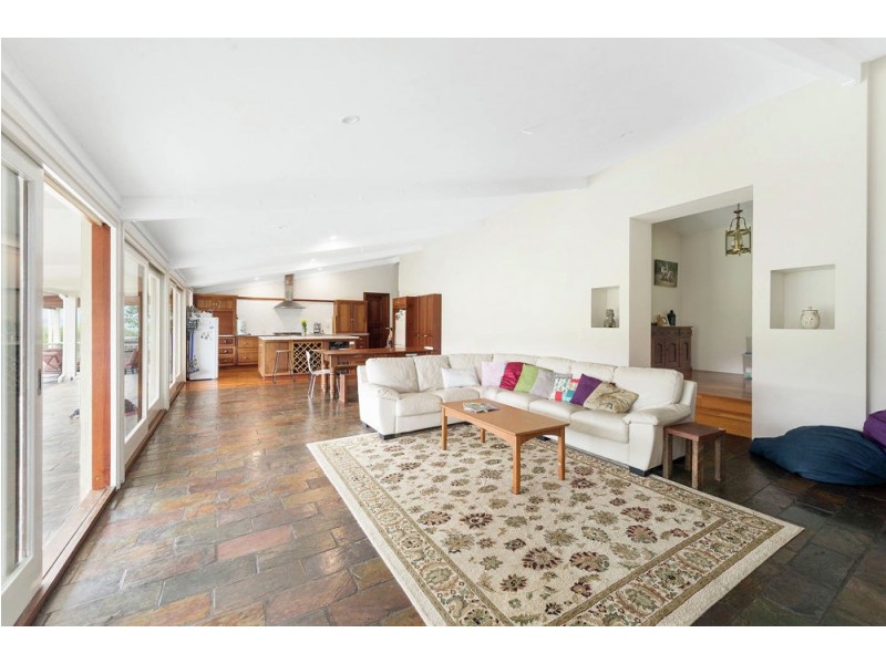 607F Upper Brookfield Road, Upper Brookfield QLD 4069