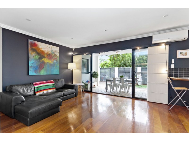 2/4 Explorer Street, Toowong QLD 4066
