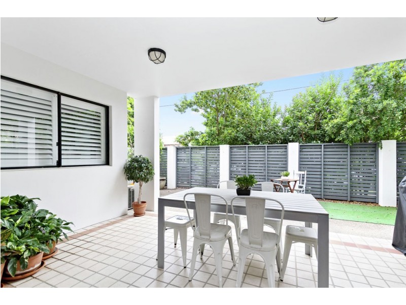 2/4 Explorer Street, Toowong QLD 4066