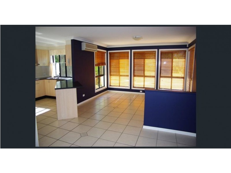 19 Treetop Close, Chapel Hill QLD 4069