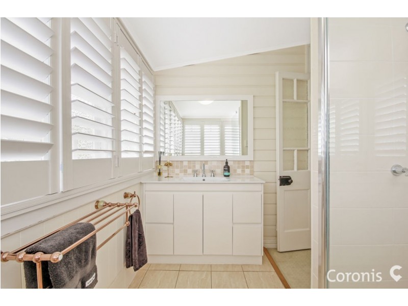 12 Pioneer Street, Toowong QLD 4066