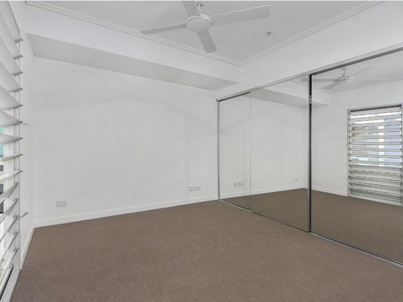 303/113 Commercial Road, Teneriffe QLD 4005