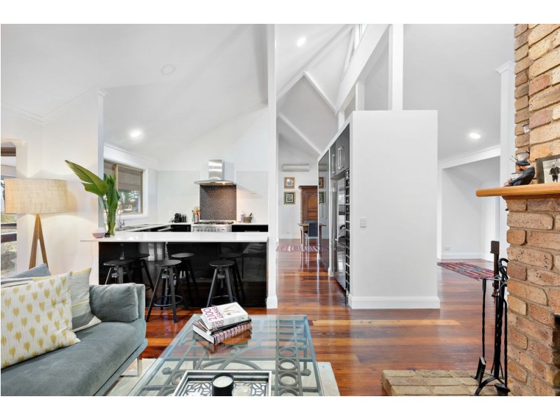 58 Bielby Road, Kenmore Hills QLD 4069