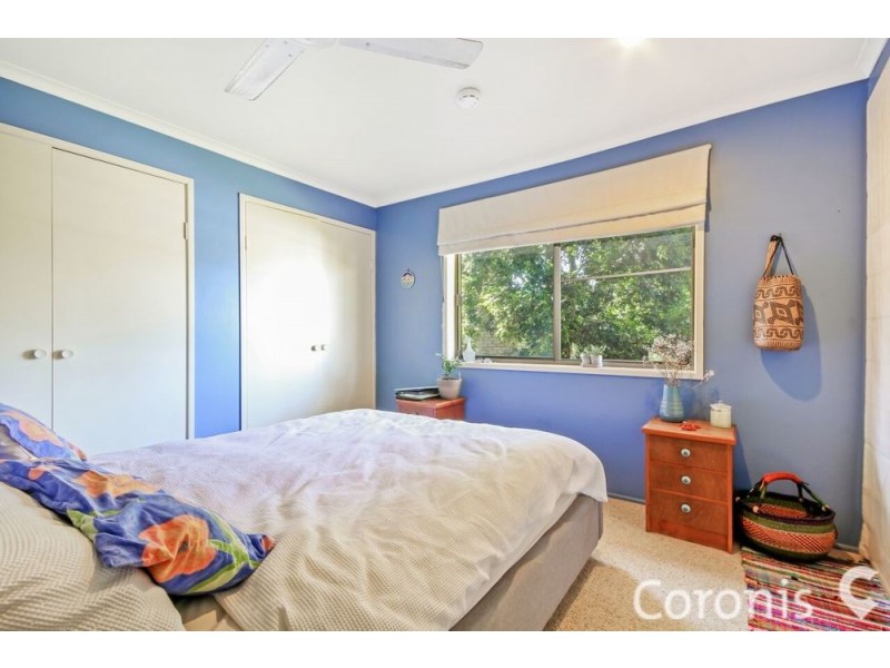 15 Chantilly Street, Chapel Hill QLD 4069