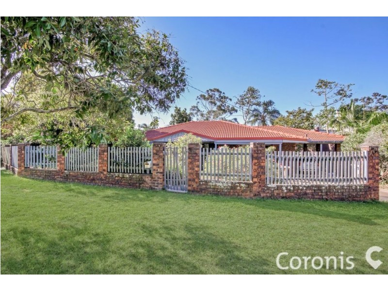 15 Chantilly Street, Chapel Hill QLD 4069