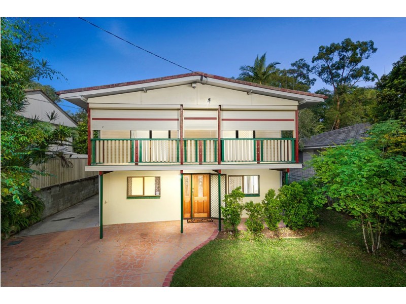 24 Pavonia Street, Everton Hills QLD 4053