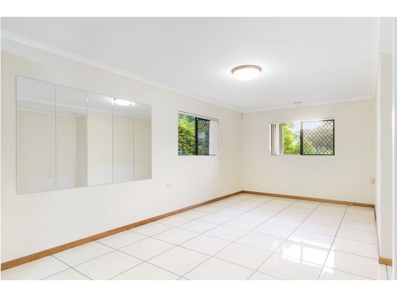 24 Pavonia Street, Everton Hills QLD 4053