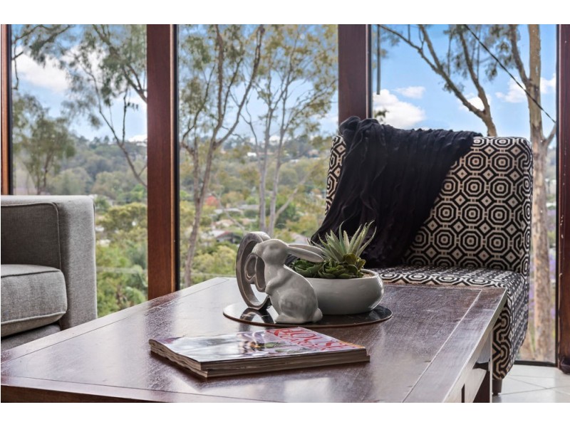 10 Looranah Street, Jindalee QLD 4074