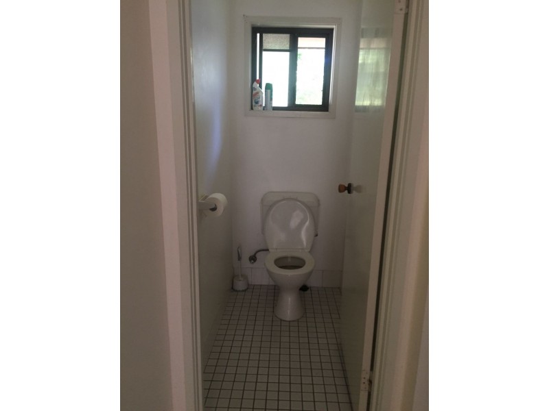 11 Chatburn Street, Chapel Hill QLD 4069