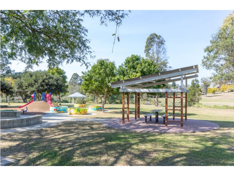 50 Ruth Miller Close, Fig Tree Pocket QLD 4069