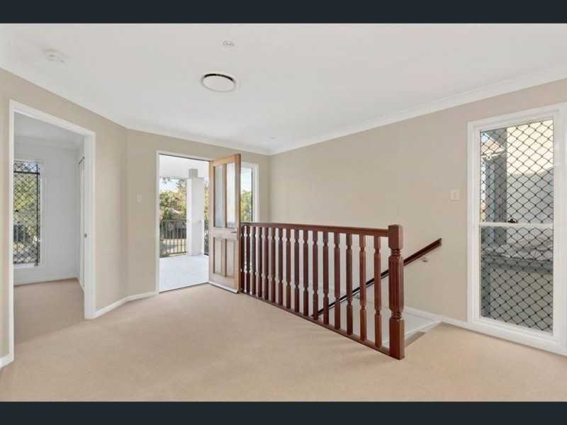 17 Usher Street, Indooroopilly QLD 4068