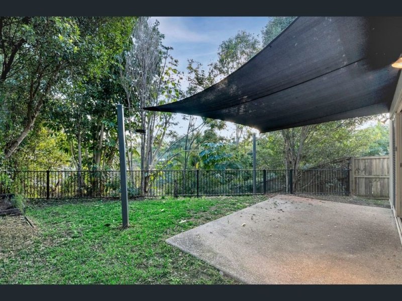 17 Usher Street, Indooroopilly QLD 4068