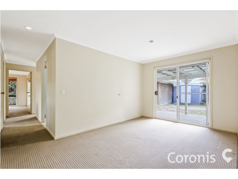 31 Tillbrook Street, Chapel Hill QLD 4069