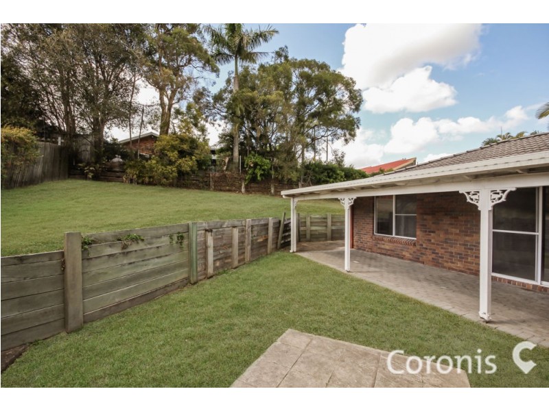 31 Tillbrook Street, Chapel Hill QLD 4069