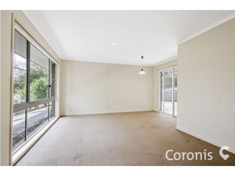 31 Tillbrook Street, Chapel Hill QLD 4069