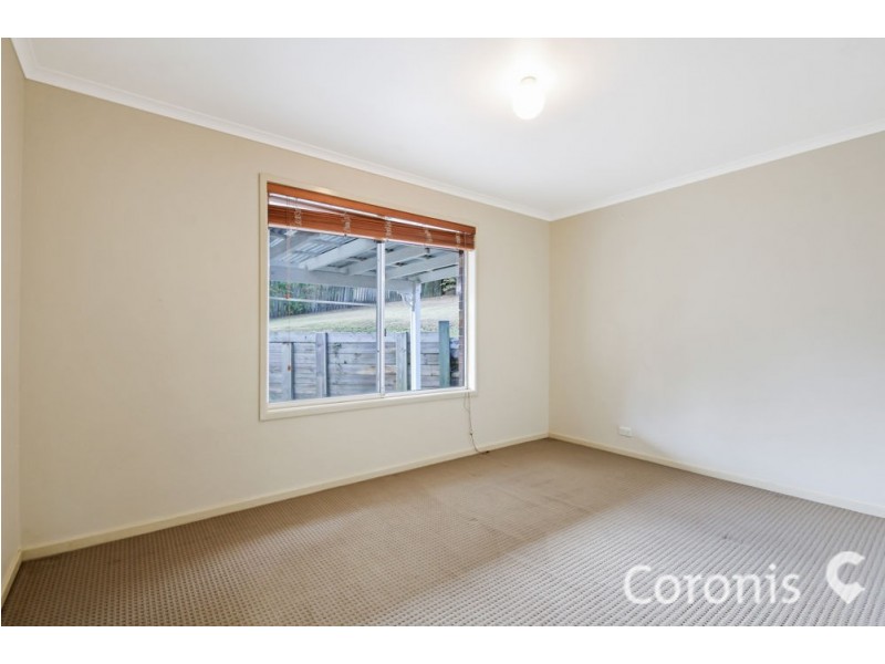 31 Tillbrook Street, Chapel Hill QLD 4069