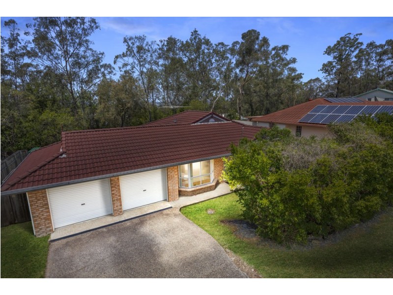 6 Bribie Place, Forest Lake QLD 4078