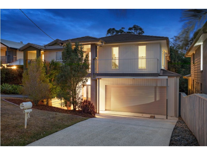 17 Usher Street, Indooroopilly QLD 4068