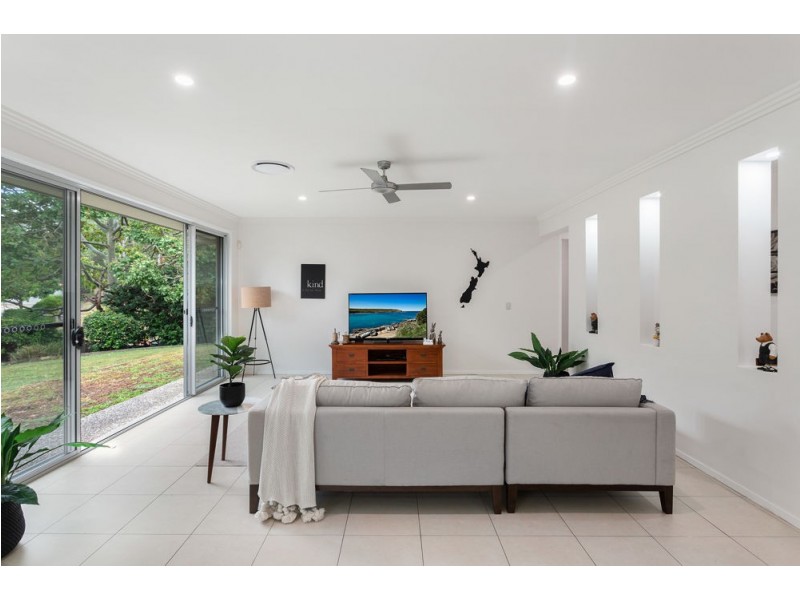 5 Ramada Place, Fig Tree Pocket QLD 4069