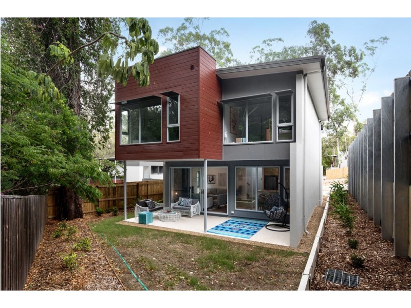 45 Kersley Road, Kenmore QLD 4069