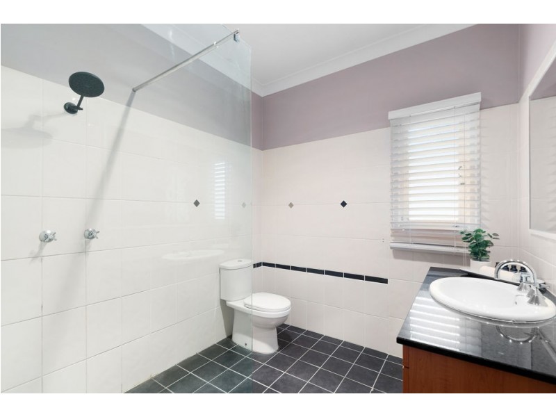 25 Bracken Street, Moorooka QLD 4105