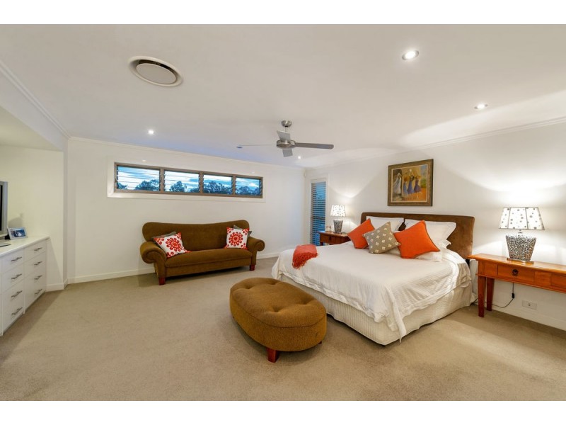 28 Robertson Place, Fig Tree Pocket QLD 4069