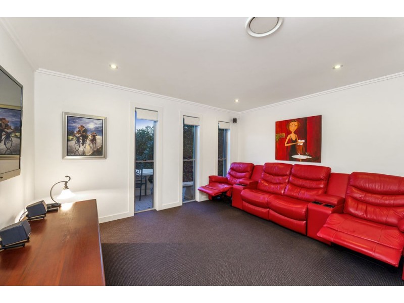 28 Robertson Place, Fig Tree Pocket QLD 4069