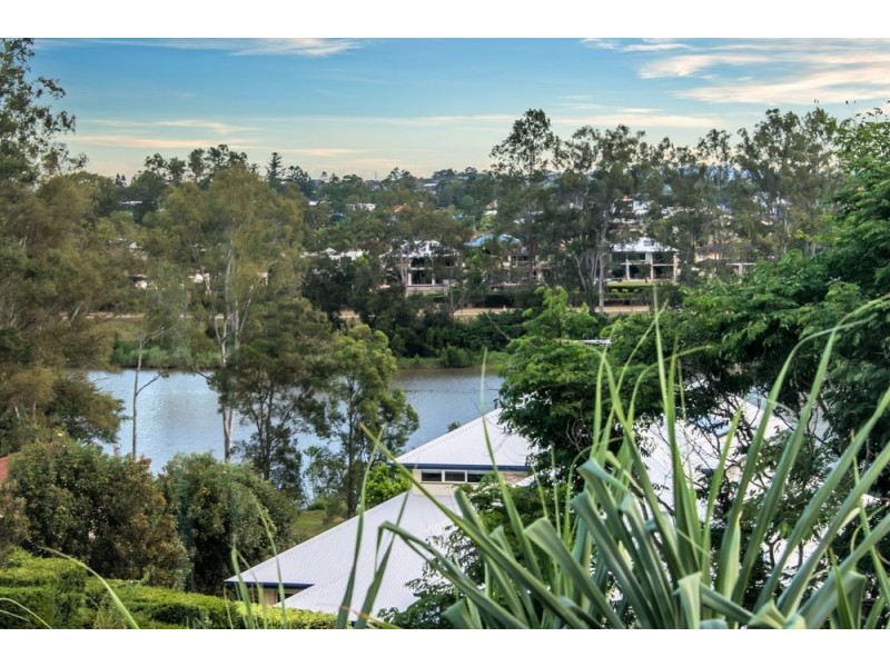 28 Robertson Place, Fig Tree Pocket QLD 4069