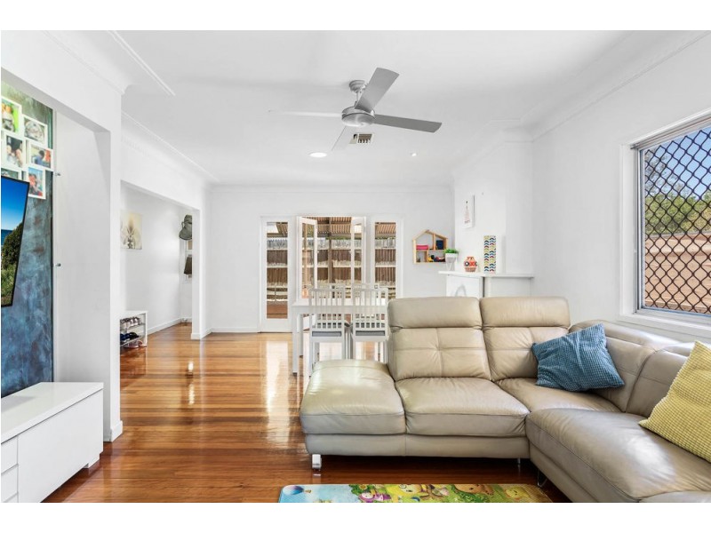 99 Jerrang Street, Indooroopilly QLD 4068