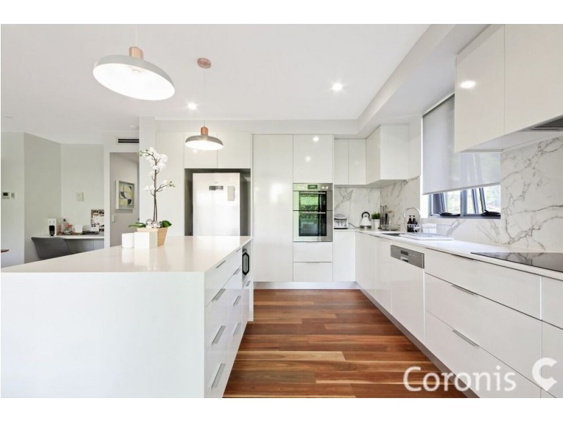 2/27 Seven Oaks Street, Taringa QLD 4068