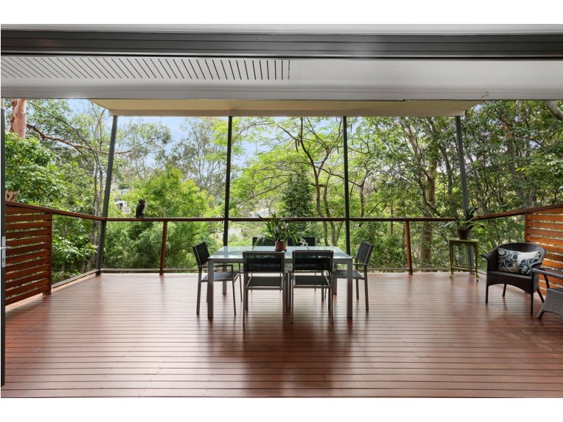 3 Blackstone Street, Indooroopilly QLD 4068