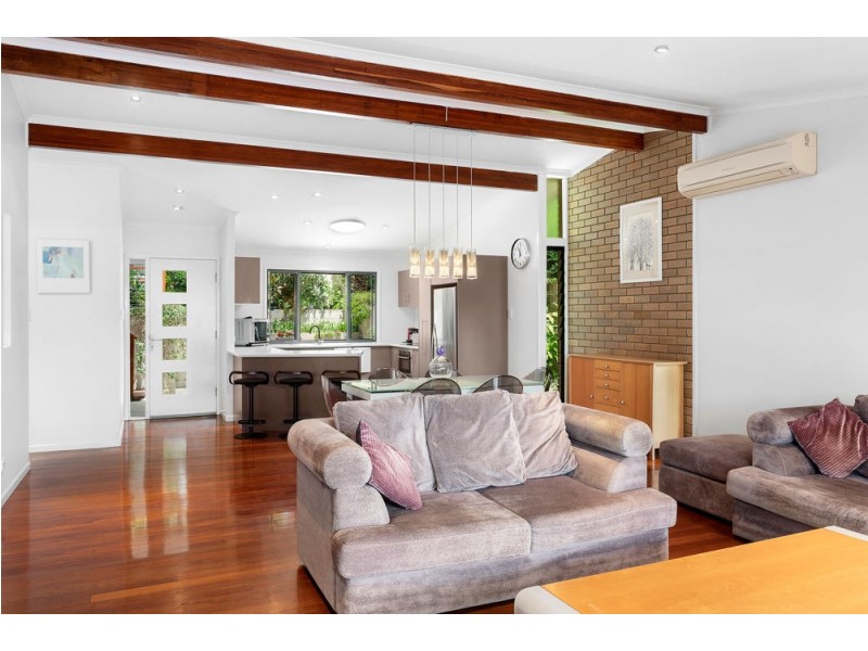 3 Blackstone Street, Indooroopilly QLD 4068