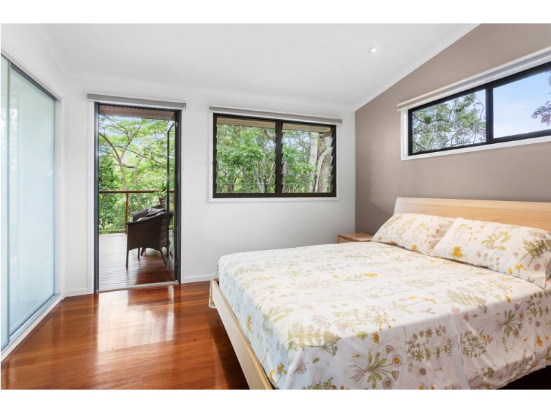 3 Blackstone Street, Indooroopilly QLD 4068