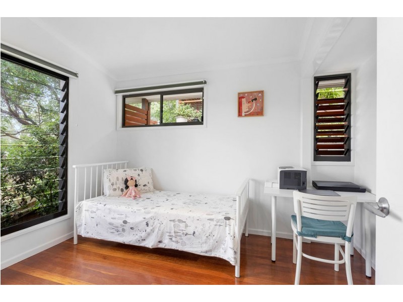 3 Blackstone Street, Indooroopilly QLD 4068