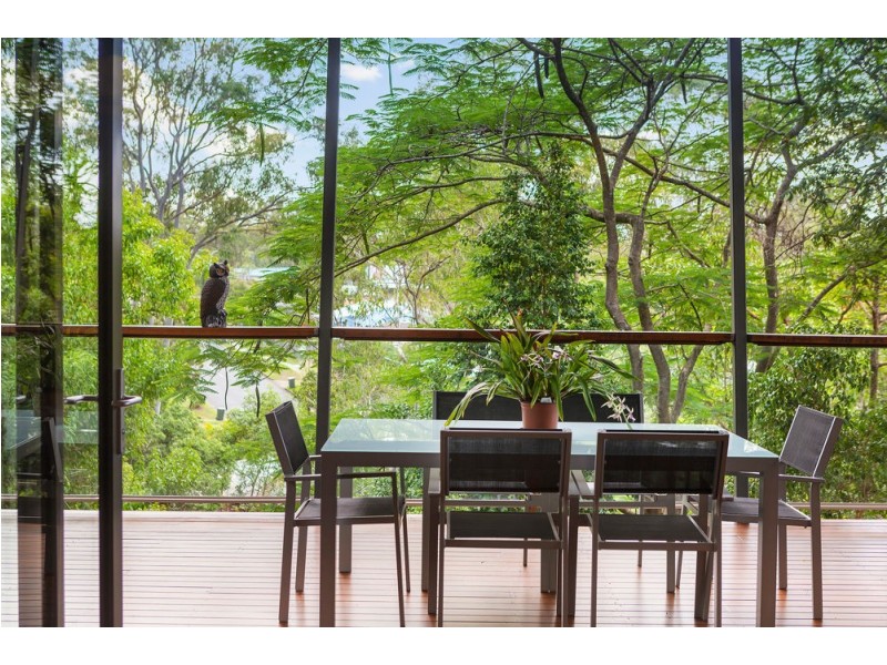 3 Blackstone Street, Indooroopilly QLD 4068