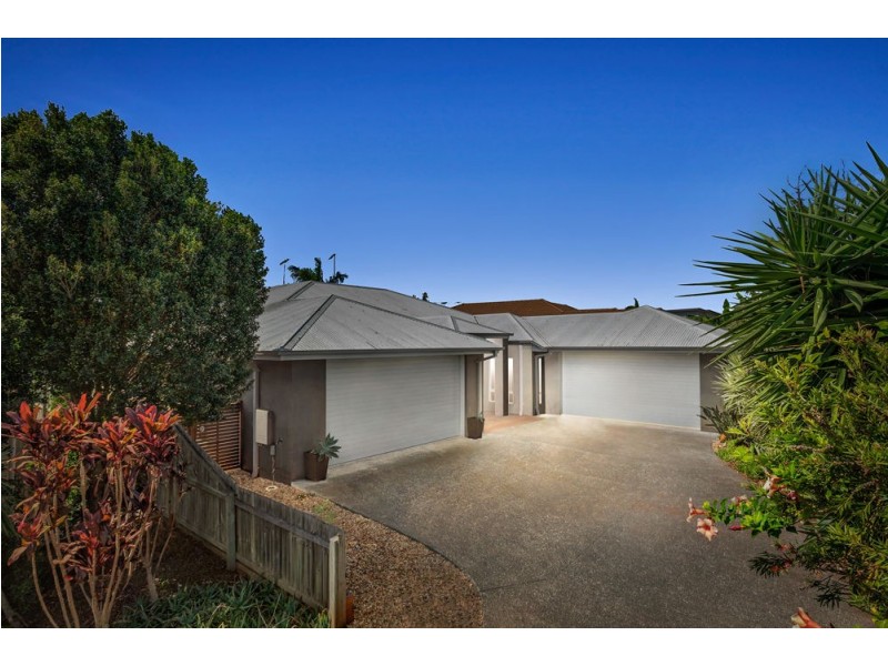 15 Stacey Close, Moggill QLD 4070
