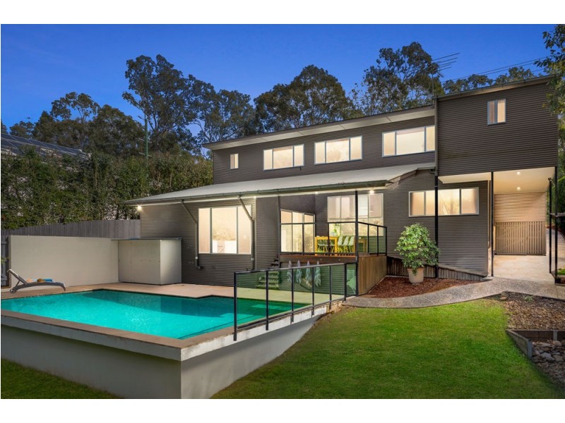 13 Thiesfield Street, Fig Tree Pocket QLD 4069