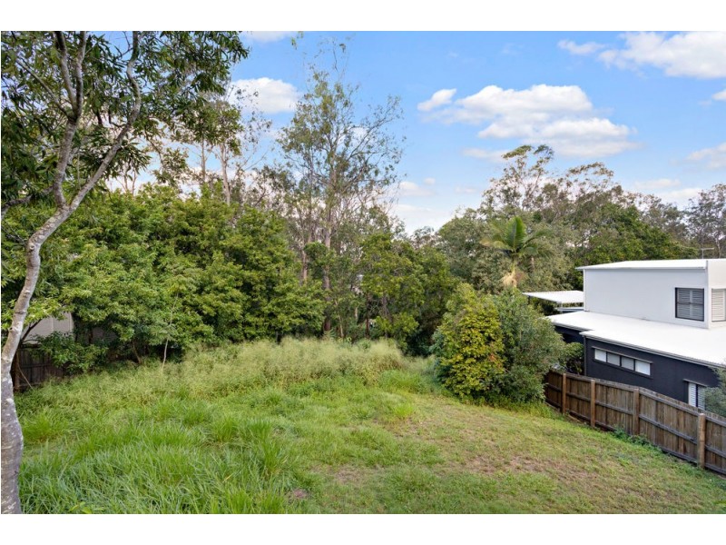 17 Yarawa Street, Kenmore QLD 4069