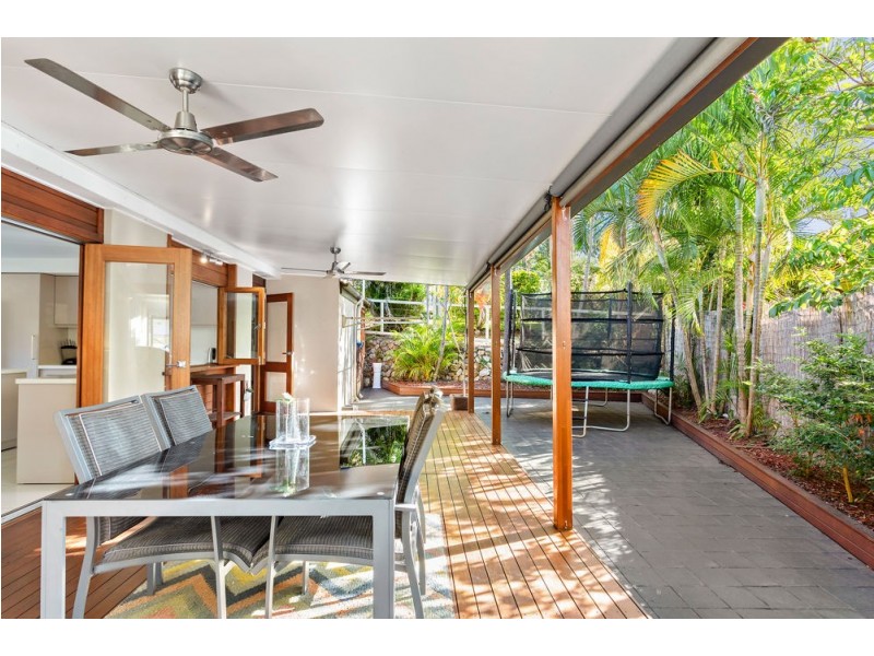 4 Aylesbury Street, Fig Tree Pocket QLD 4069