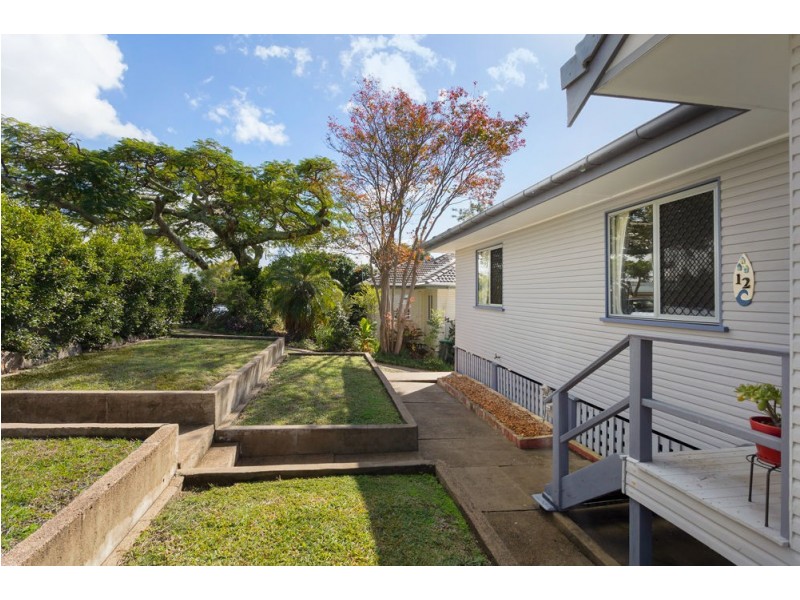 12 Kurts Street, Holland Park West QLD 4121