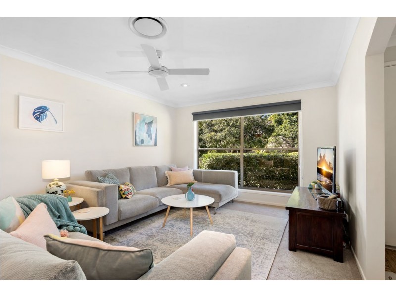 21 Valleybrook Street, Kenmore Hills QLD 4069