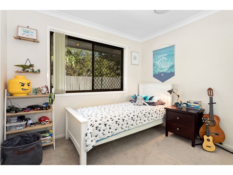 21 Valleybrook Street, Kenmore Hills QLD 4069