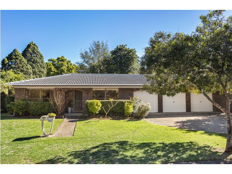 21 Valleybrook Street, Kenmore Hills QLD 4069