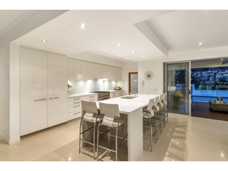 28 Robertson Place, Fig Tree Pocket QLD 4069