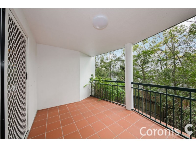 4/120 Indooroopilly Road, Taringa QLD 4068